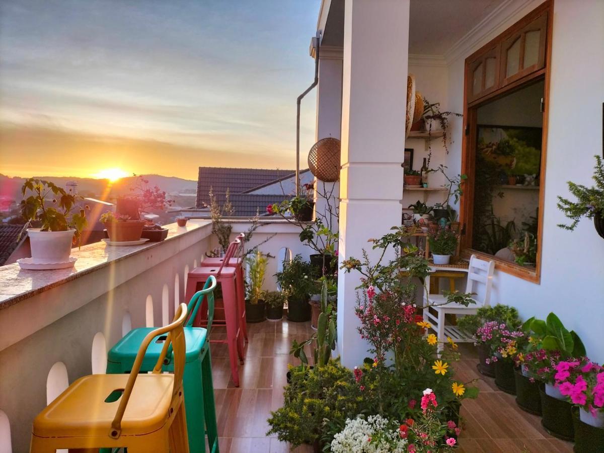 Strawberry Hotel Dalat Luaran gambar
