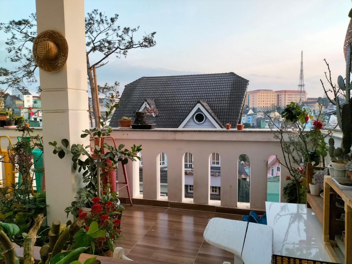 Strawberry Hotel Dalat Luaran gambar