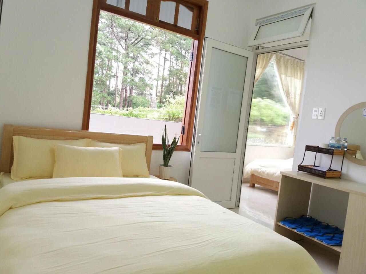 Strawberry Hotel Dalat Luaran gambar